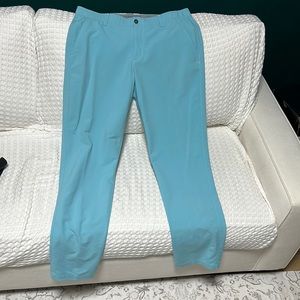 Under Armour golf pant. 38x34 lightweight pant, excellent condition. Aqua blue
